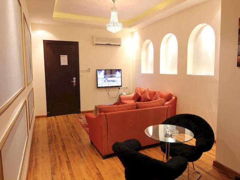 Towlan Hotel Suites 1 Riyad Extérieur photo